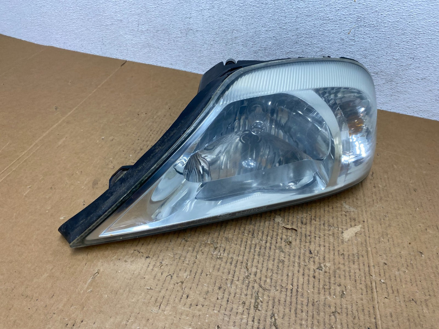 2000 to 2005 Mercury Sable Left Driver LH Side Halogen Headlight AE1425 DW2