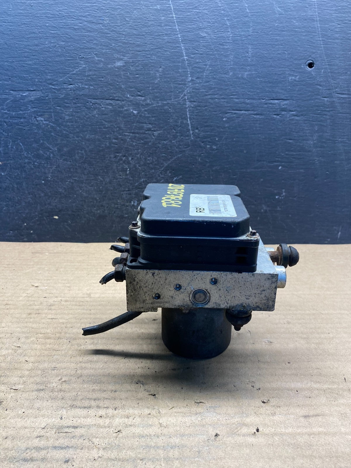 2009 2010 Chevrolet Tahoe Suburban ABS Anti Lock Brake Pump 15905732 ae0176 DG2