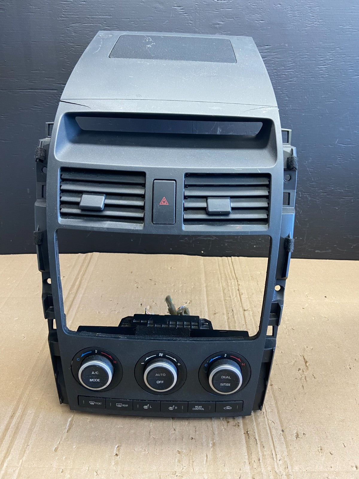 2007 - 2009 Mazda CX-9 Radio Dash Trim Bezel W/Vent AC Climate Control AB8936 DG0