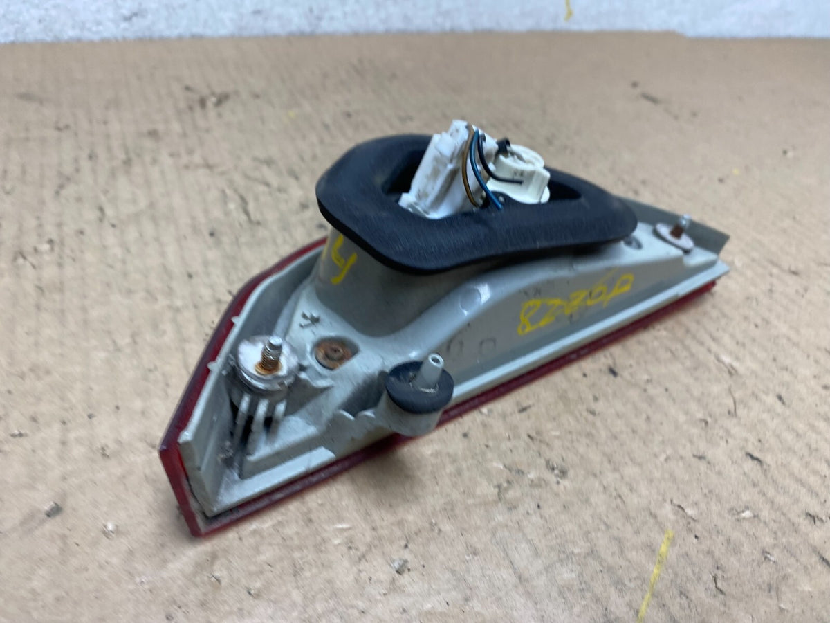 2011 to 2014 Hyundai Sonata Right Passenger Rh Inner Tail Light L8734 DW7