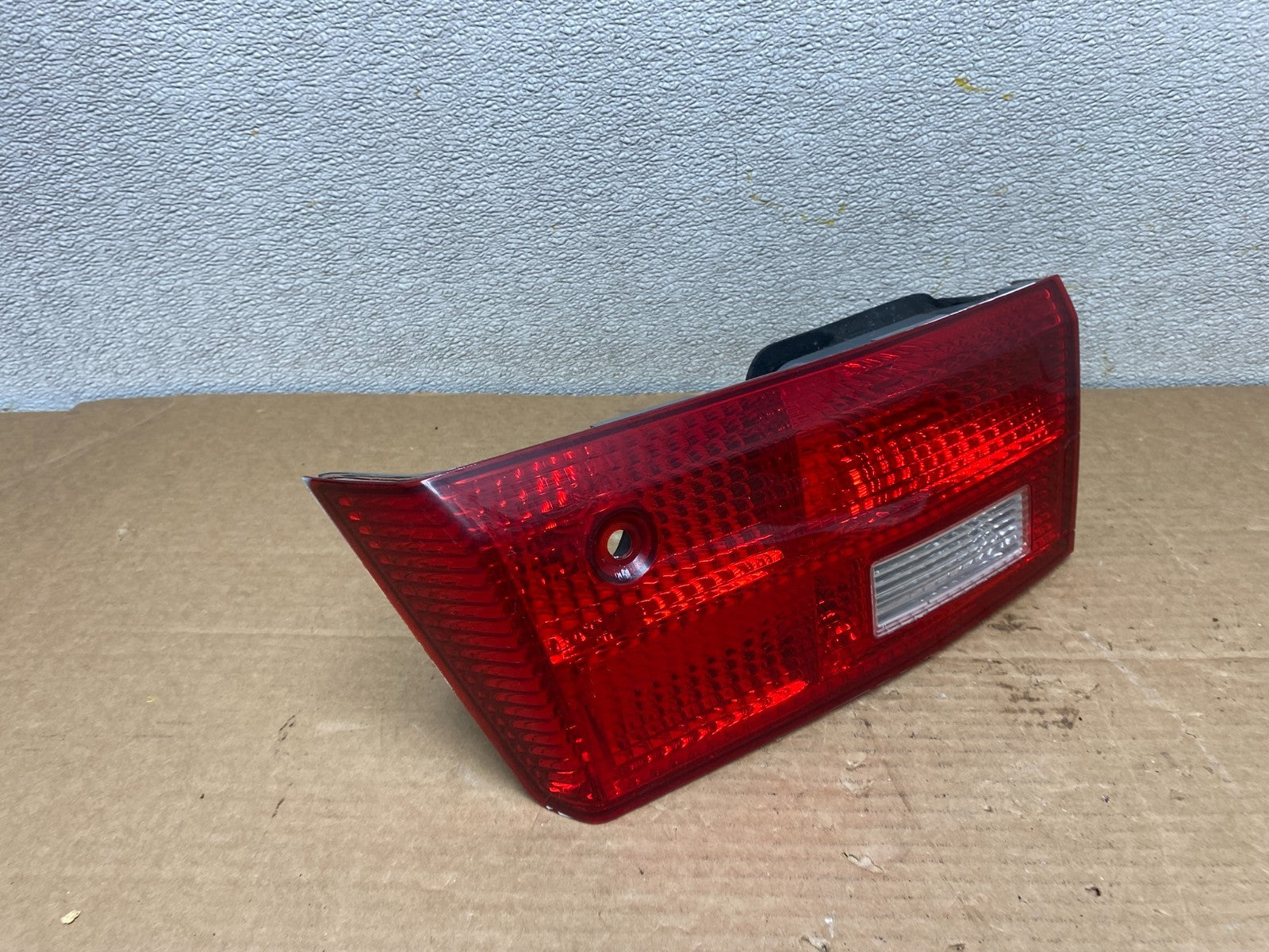 2005 Honda Accord Sedan Right Passenger Inner Tail Light OEM Z1465 DW2