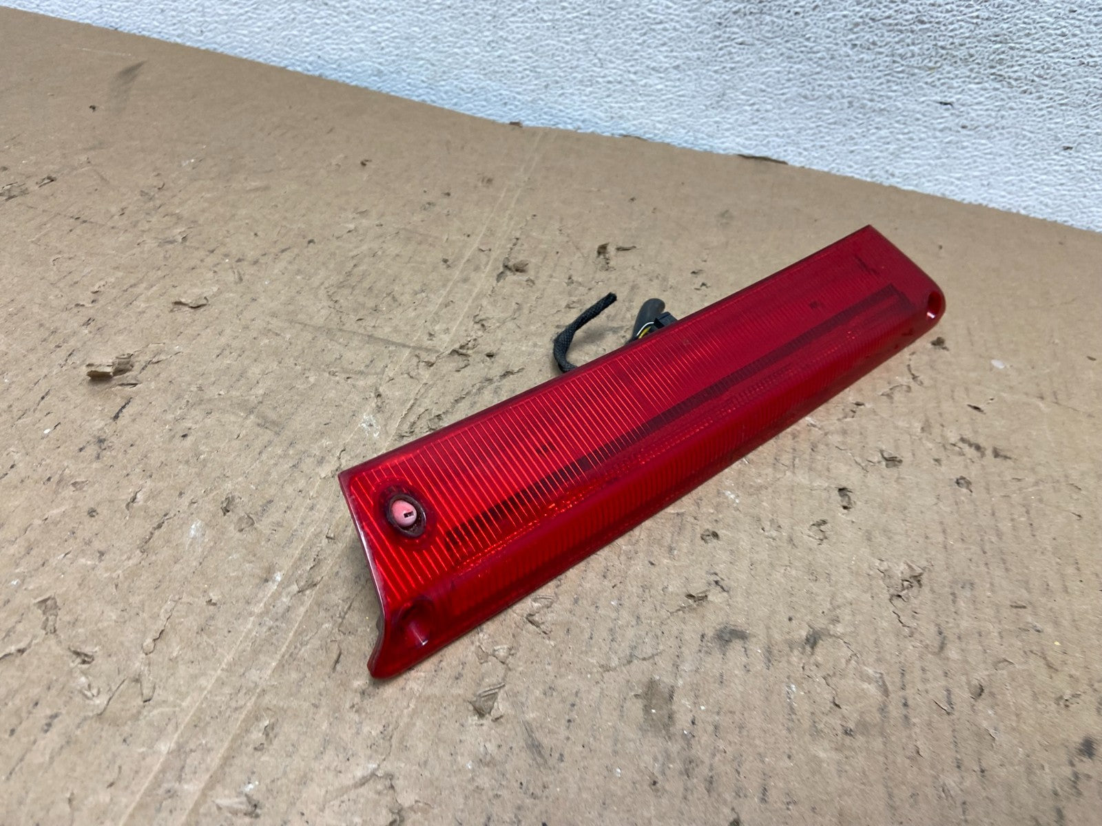 2012 to 2017 Ford Focus SE Trunk Lid Hatch 3rd Brake Light ad8168 DG2