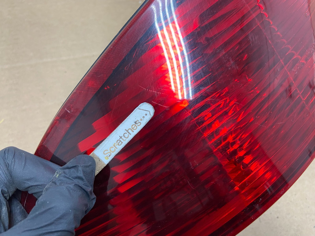 2001-2006 Dodge Stratus Left Driver LH Side Tail Light AH3091 DW3