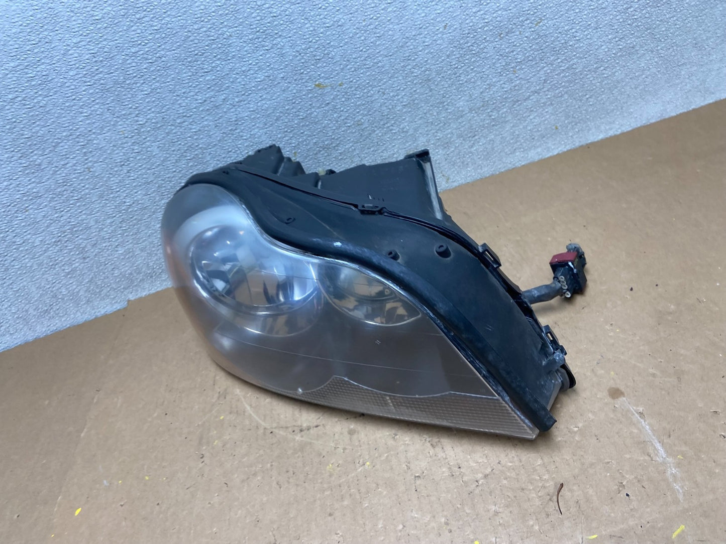2003 to 2006 Volvo XC90 Right Passenger Rh Side Headlight Halogen Z6946 DW1