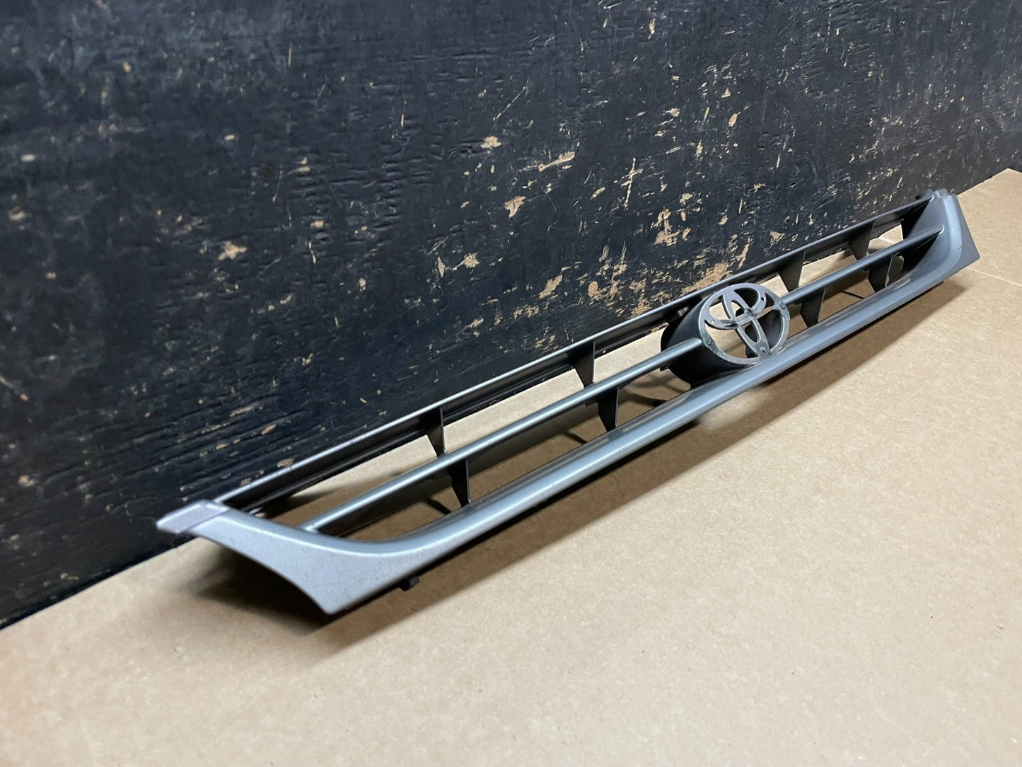 1994 1995 1996 Toyota Camry Front Upper Grill Grille Y9475  DG1