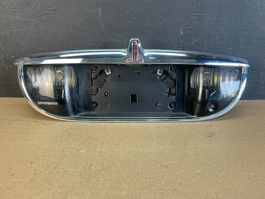 1999-2002 Lincoln Continental License Plate Panel Backup Lights Trim af3750 DG0
