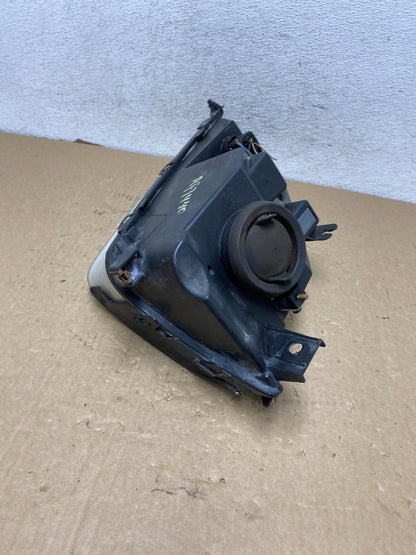 2005-2007 Ford Focus Right Passenger RH Side Headlight Halogen AF7440 DW7