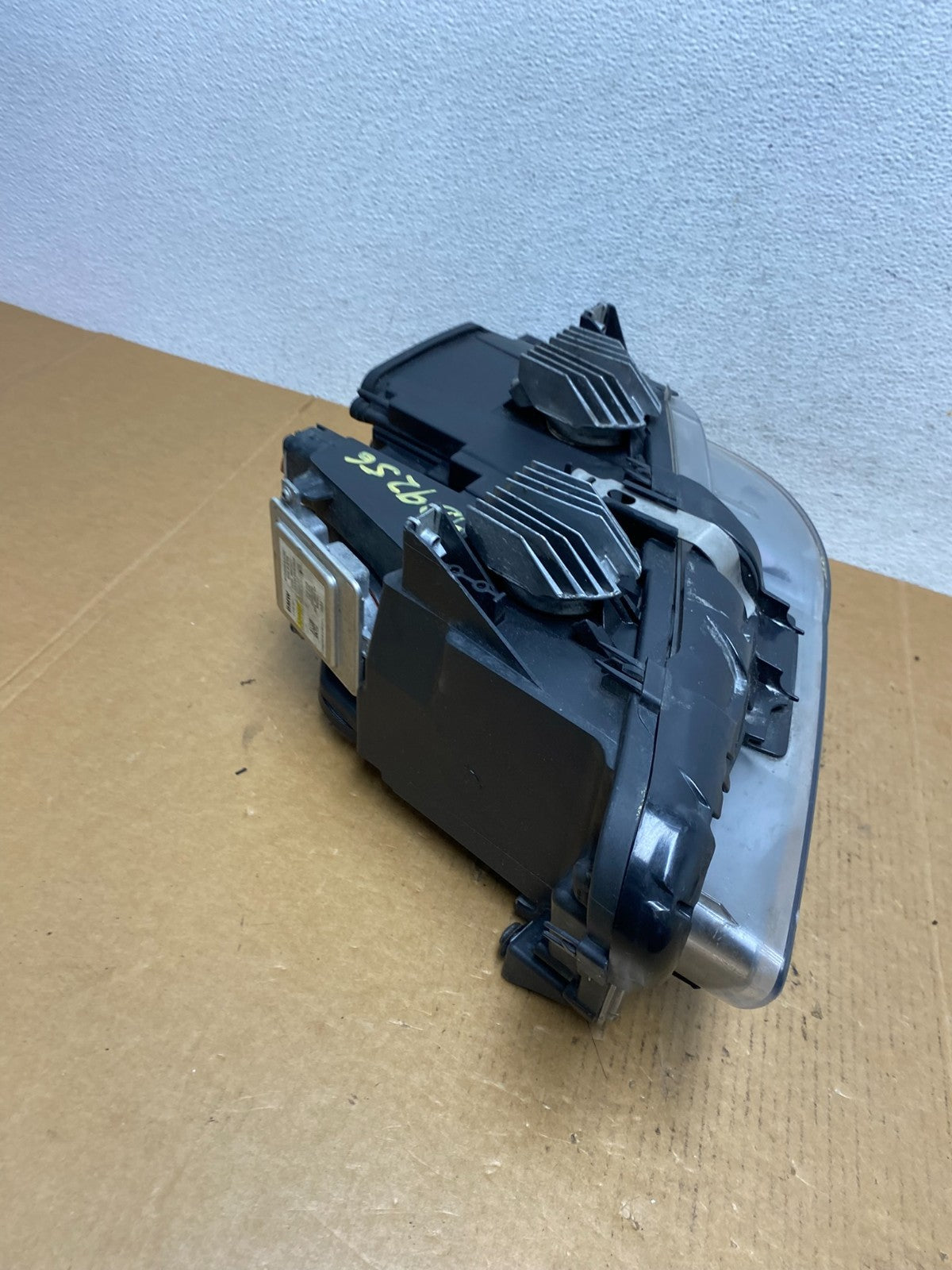 2011-2013 BMW 5 Series F10 Right Passenger Xenon HID AFS Headlight AD9256 DW11
