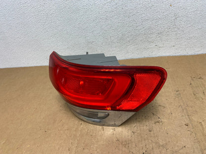 2014 - 2018 Jeep Grand Cherokee Right Passenger Rh Side Tail Light AD1374 LK1
