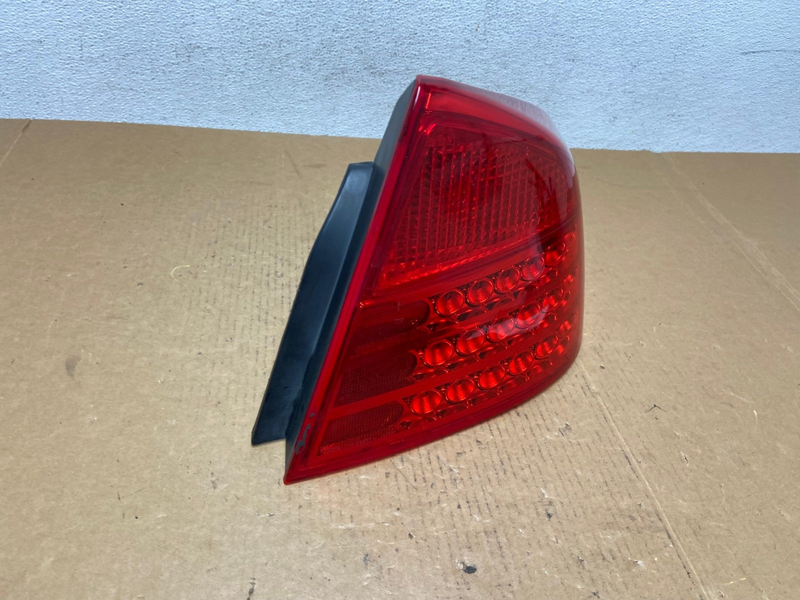 2003 to 2004 Infiniti G35 Right Passenger Rh Side Tail Light AD9296 LK2