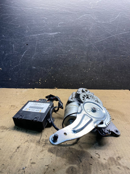 GMC Acadia Yukon Tahoe  Rear Trunk Liftgate Power Motor Actuator OEM X0360 DG2