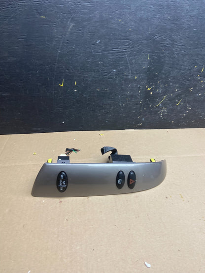 2004 to 2010 Toyota Sienna Left Side Climate Switches Bezel Trim T9113 DG0
