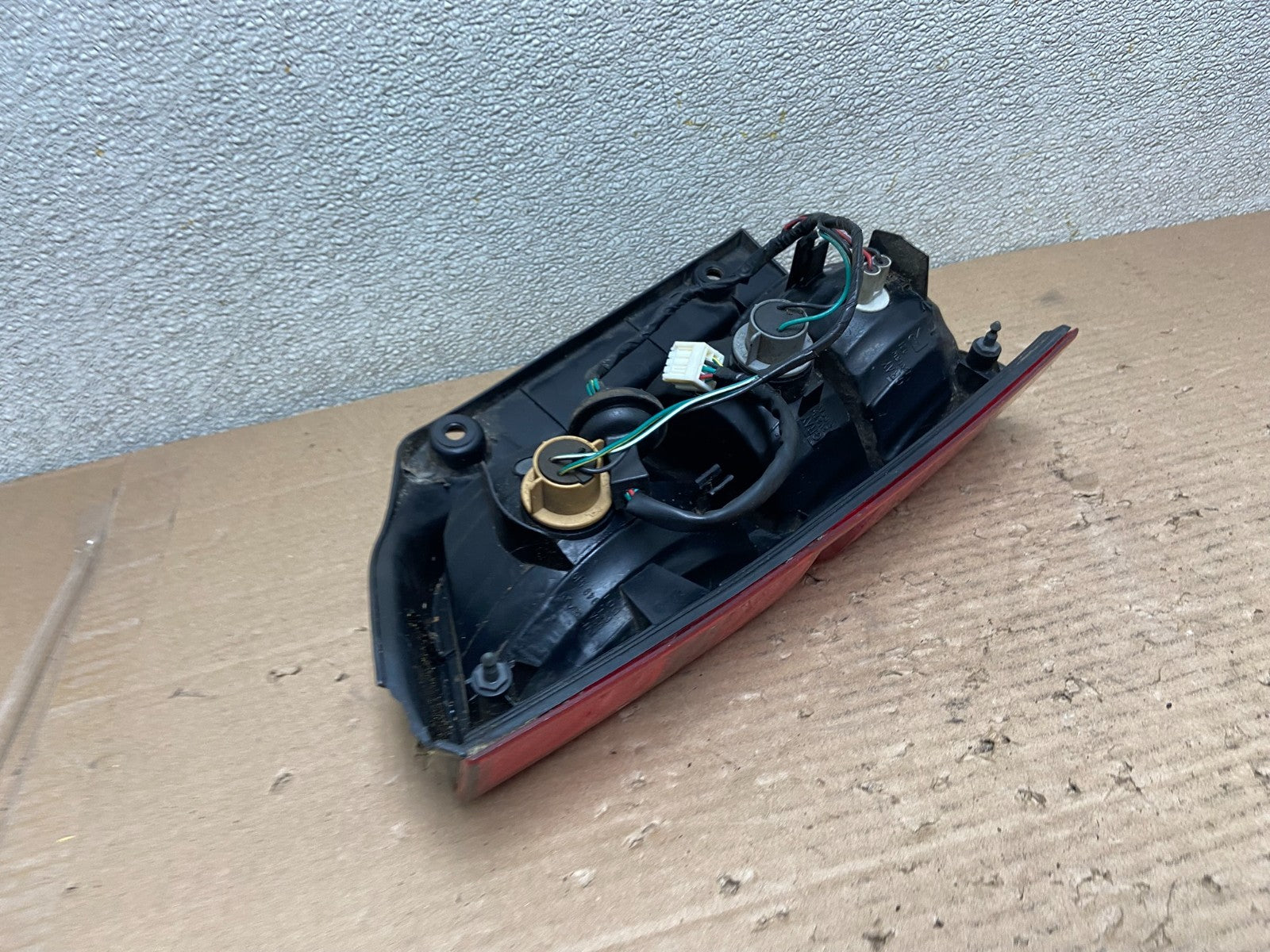 2005 to 2012 Nissan Pathfinder Right Passenger RH Side Tail Light Oem AA9470 LK5