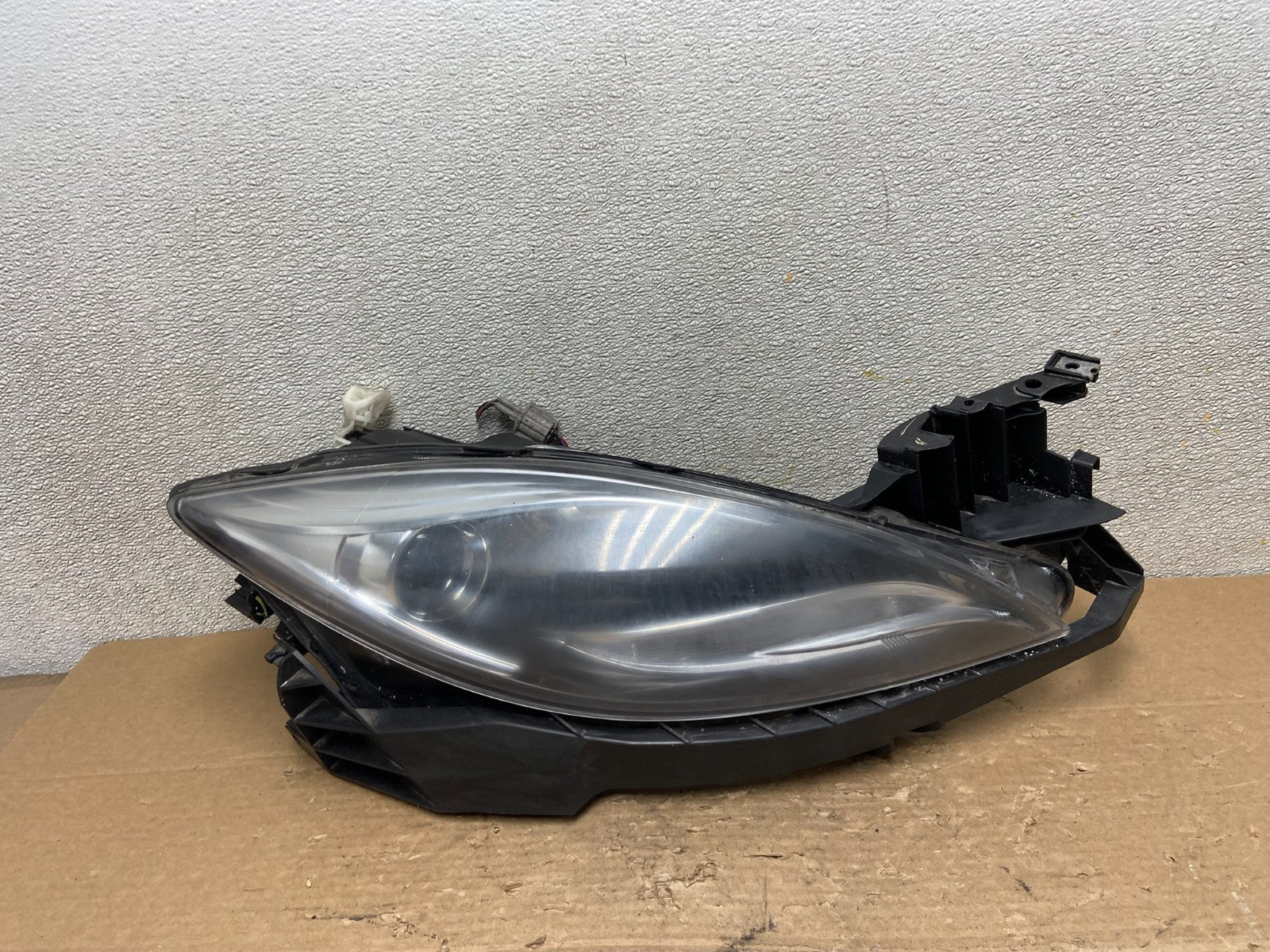 2011 - 2013 Mazda 6 Right Passenger RH Side Halogen Headlight TYC AB4938 DW0