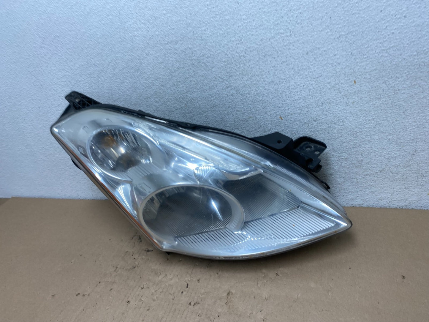 Sedan 2010 2011 2012 Nissan Altima Headlight Right Passenger Rh AG6753 DW1