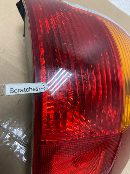 2001 2002 2003 2004 Hyundai Santa Fe Right Passenger Rh Tail Light AE4892 LK3
