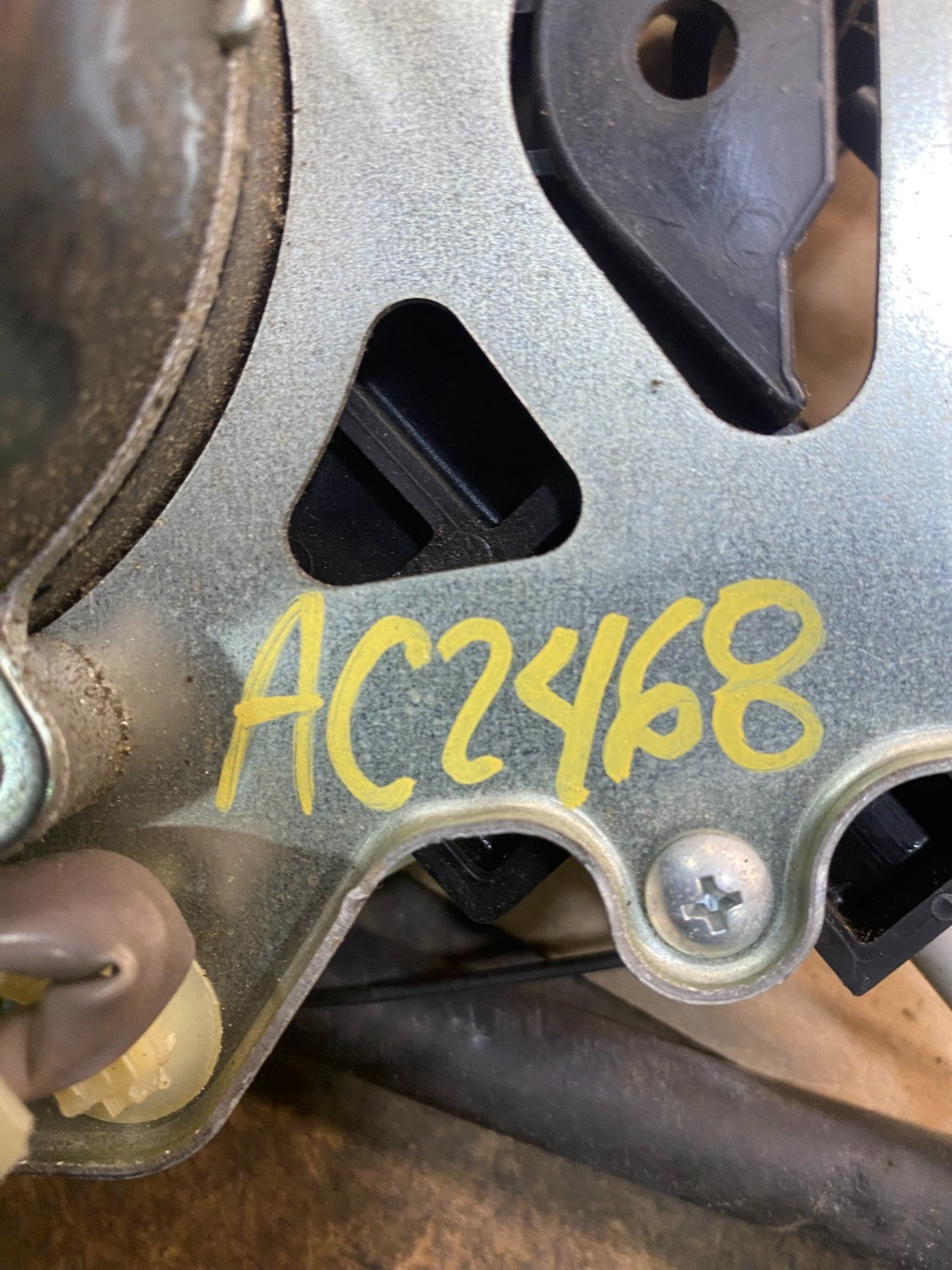 2005 - 2010 Honda Odyssey Rear Left Sliding Door Lock Actuator Motor AC2468 DG6
