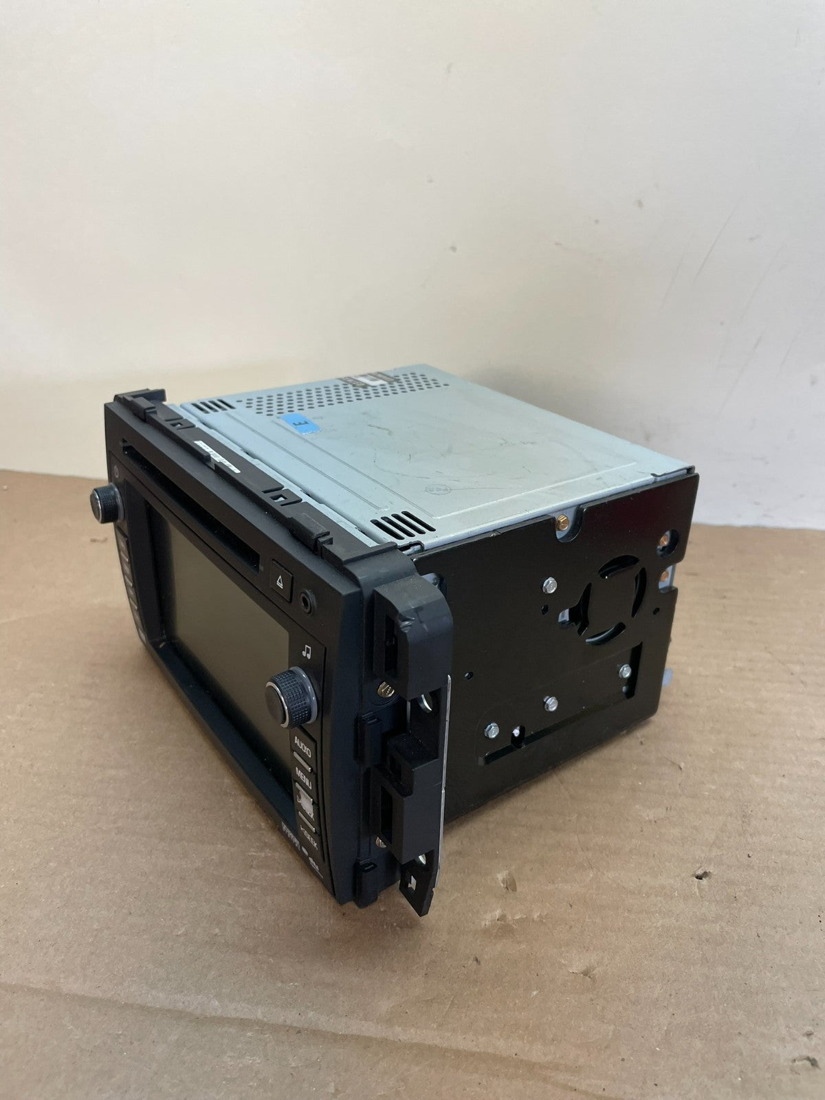 2011 2012 GMC Acadia Radio Display Screen AM/FM AUX AI0507 DG2