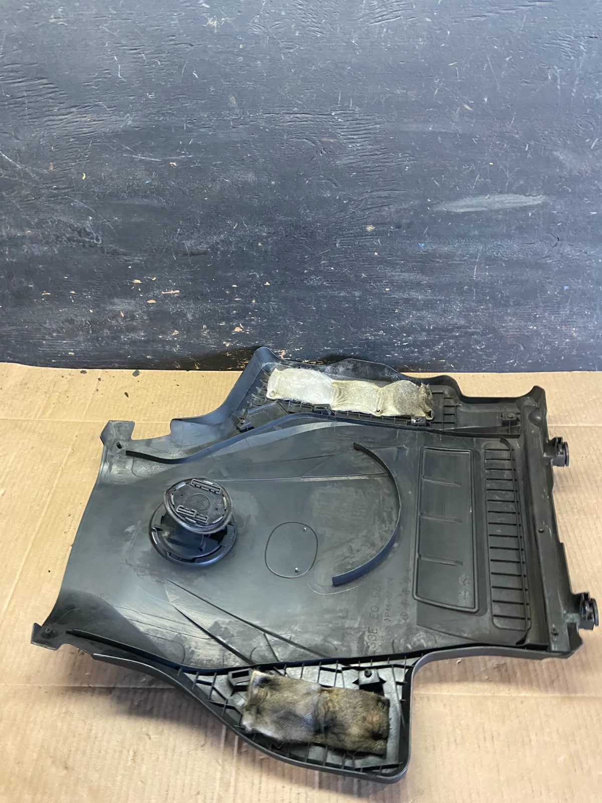 2010 2011 2012 Mazda CX7 CX-7 2.3L Engine Shield Top Cover r7360 DG7