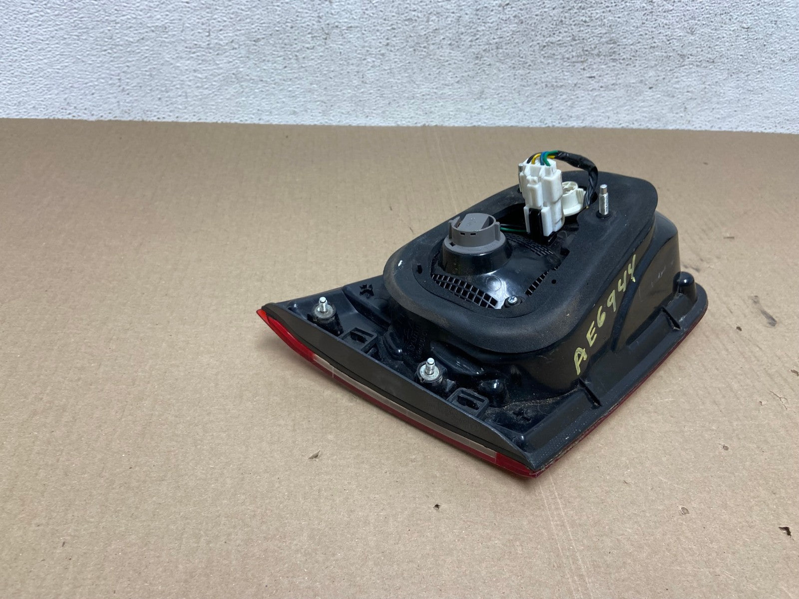 2010 2011 2012 Hyundai Santa Fe Right Passenger Tail Light Inner AE6944 LK4