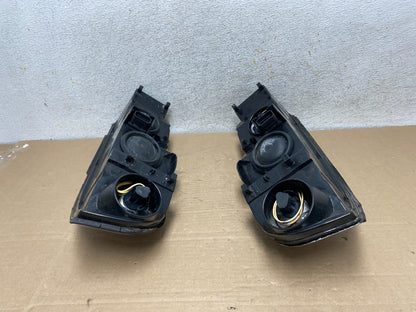2000 to 2005 Chevrolet Impala Left+Right Set Headlights Halogen AH9380 DW9