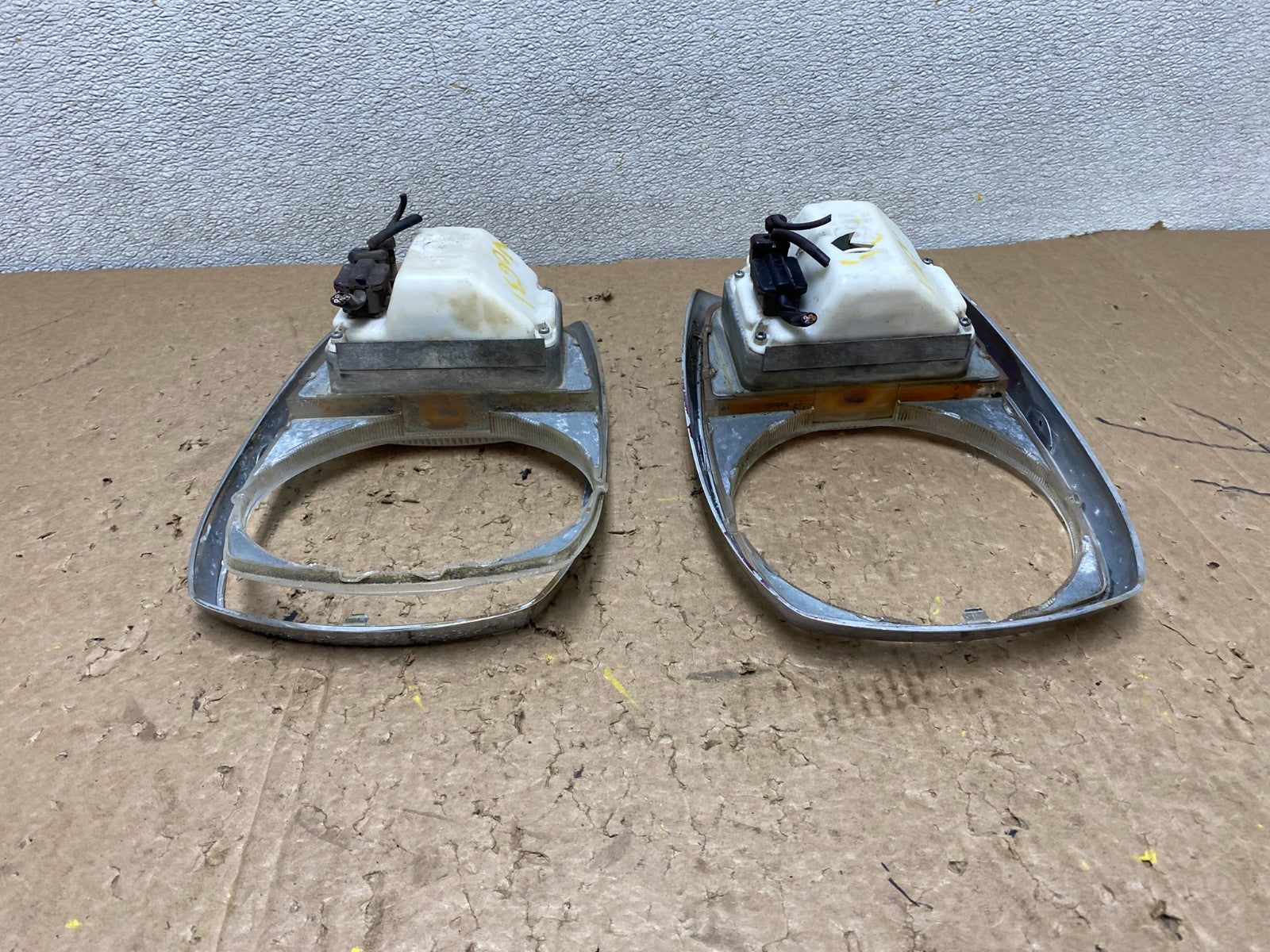 Mercedes W114 W115 Headlight Covers V0631 PS7