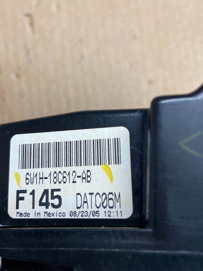 2003 to 2006 Lincoln Town Car Climate Control Panel AD2110 DG4