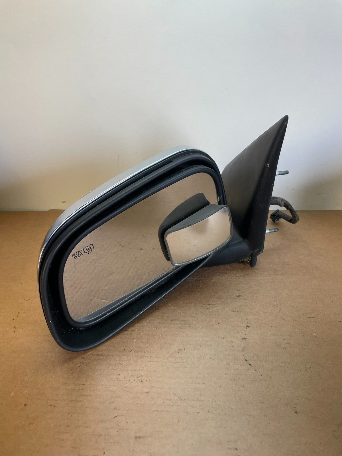 2007 2008 2009 Chrysler Aspen Left Driver LH Heated Mirror AG0638 DW2