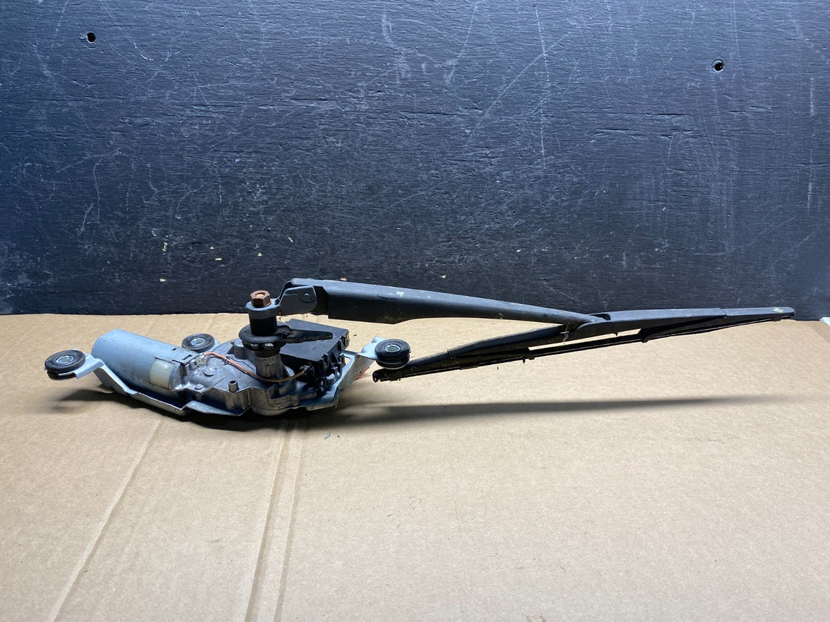 2011 to 2017 BMW X3 Rear Windshield Wiper Motor AG3697 DG3