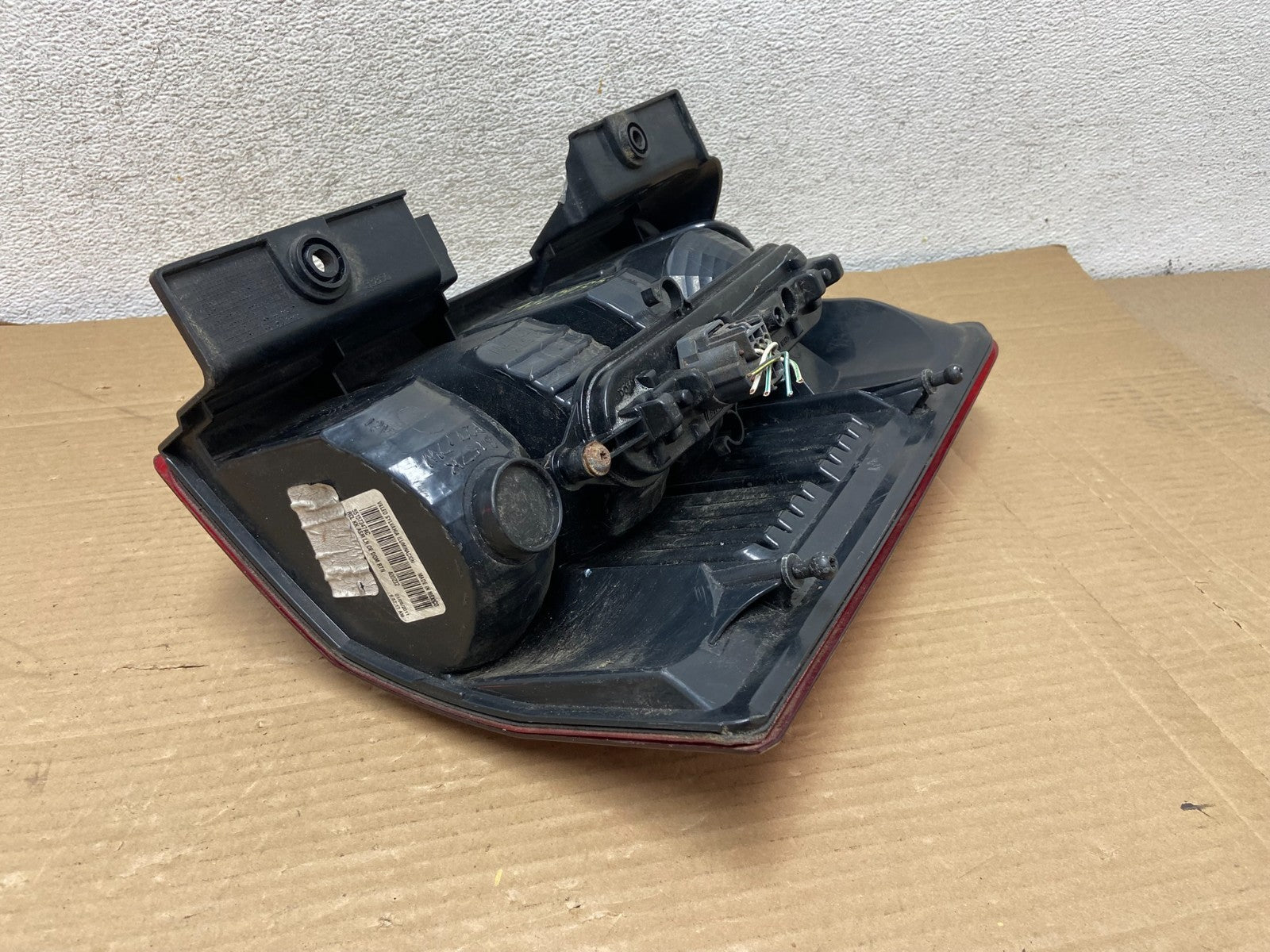 2008 to 2012 Jeep Liberty Left Driver Side Lh Tail Light AG8935 DW5