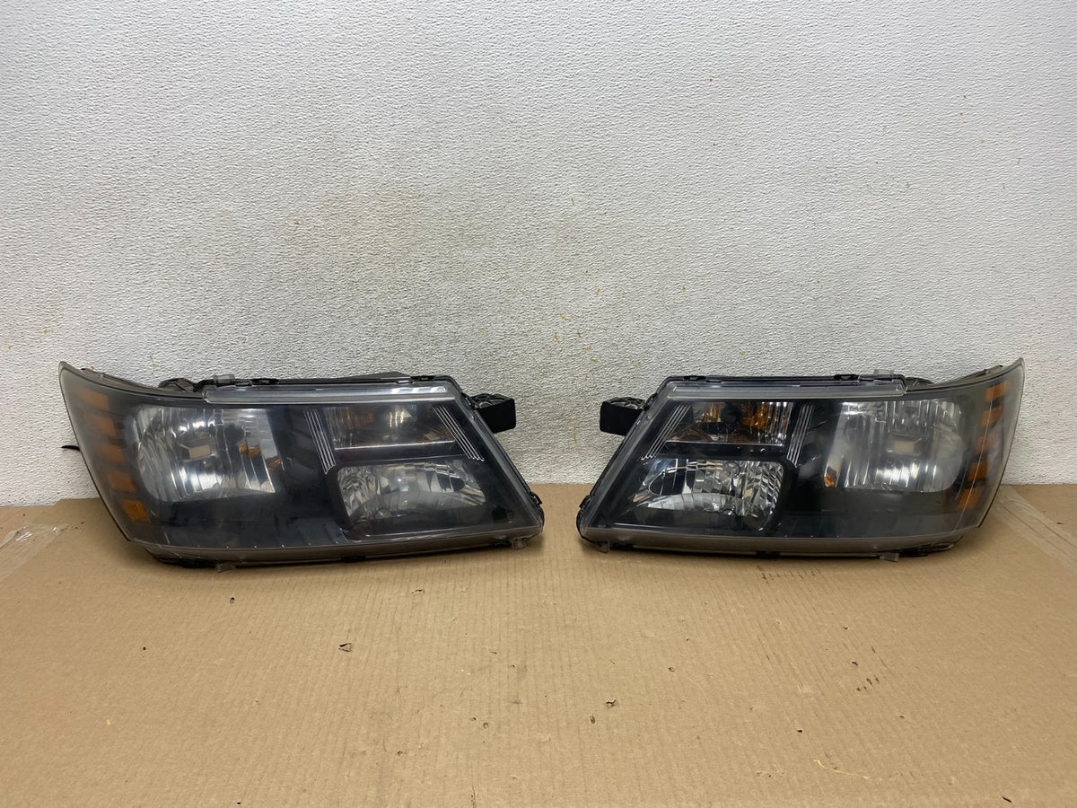 2009 to 2017 Dodge Journey Headlights Left+Right Set Halogen DEPO AH5725 DW0