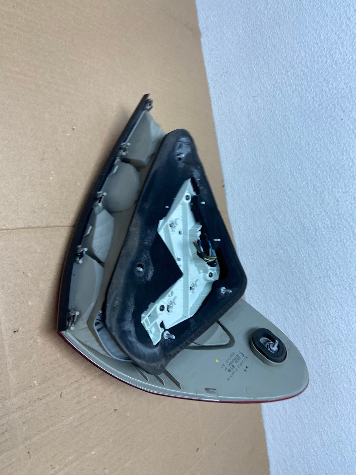 2007 - 2009 Mercedes E E320 E500 Sedan Right Passenger Tail Light OEM AB8080 LK3