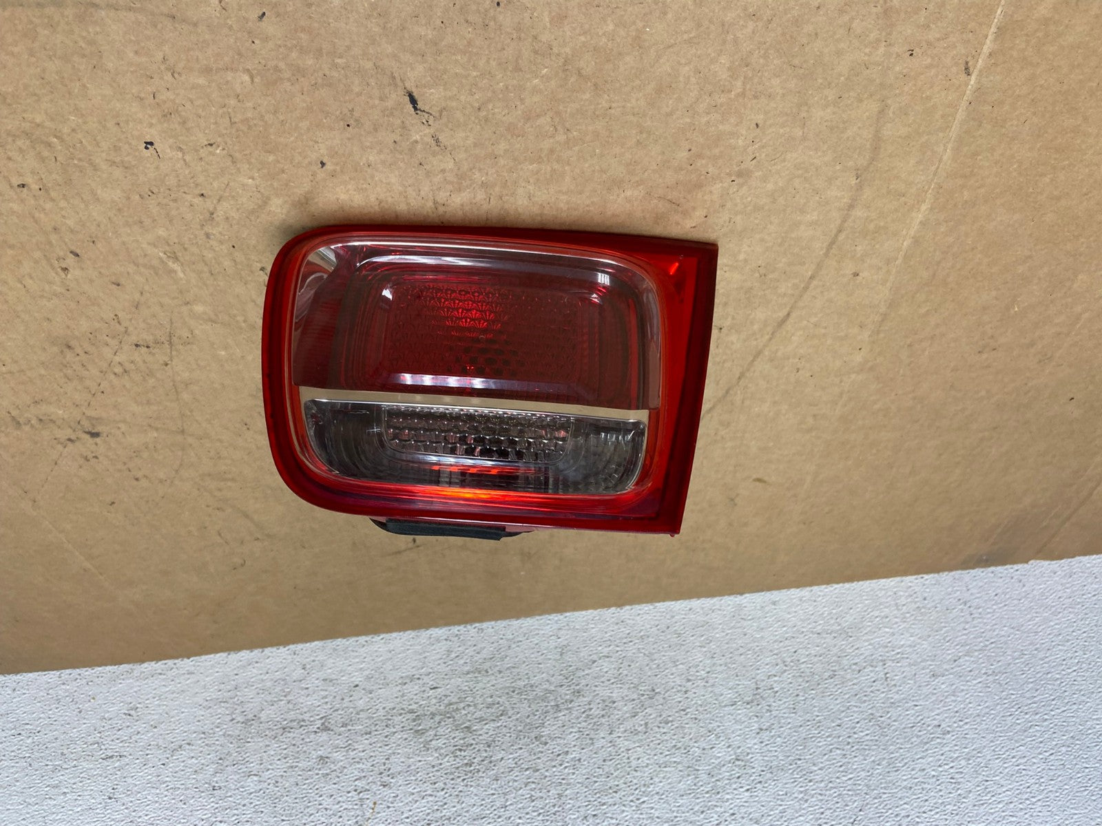 2013-2016 Chevrolet Malibu Right Passenger Rh Inner Tail Light AE3093 LK0