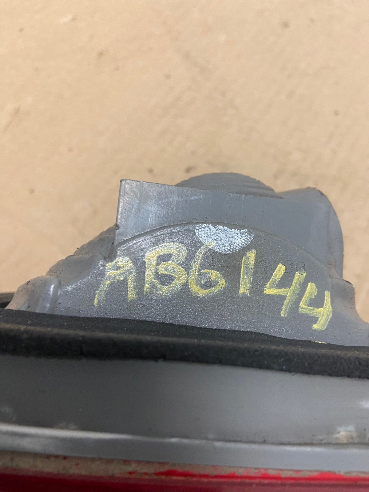 2000 to 2001 Toyota Camry Tail Light Inner Left Driver Lh Inner Oem AB6144 LK6