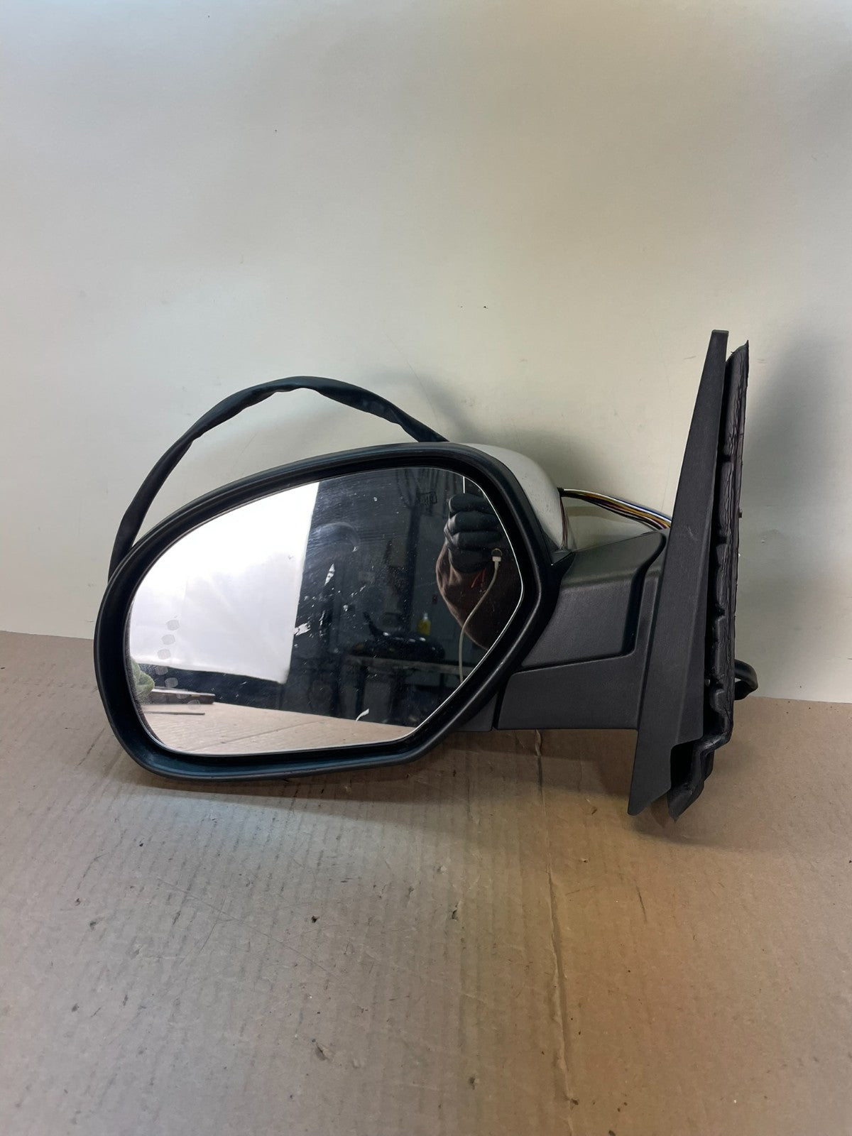 2009 to 2014 Gmc Yukon Left Driver LH Side View Door Turn Mirror AJ0773 DG8