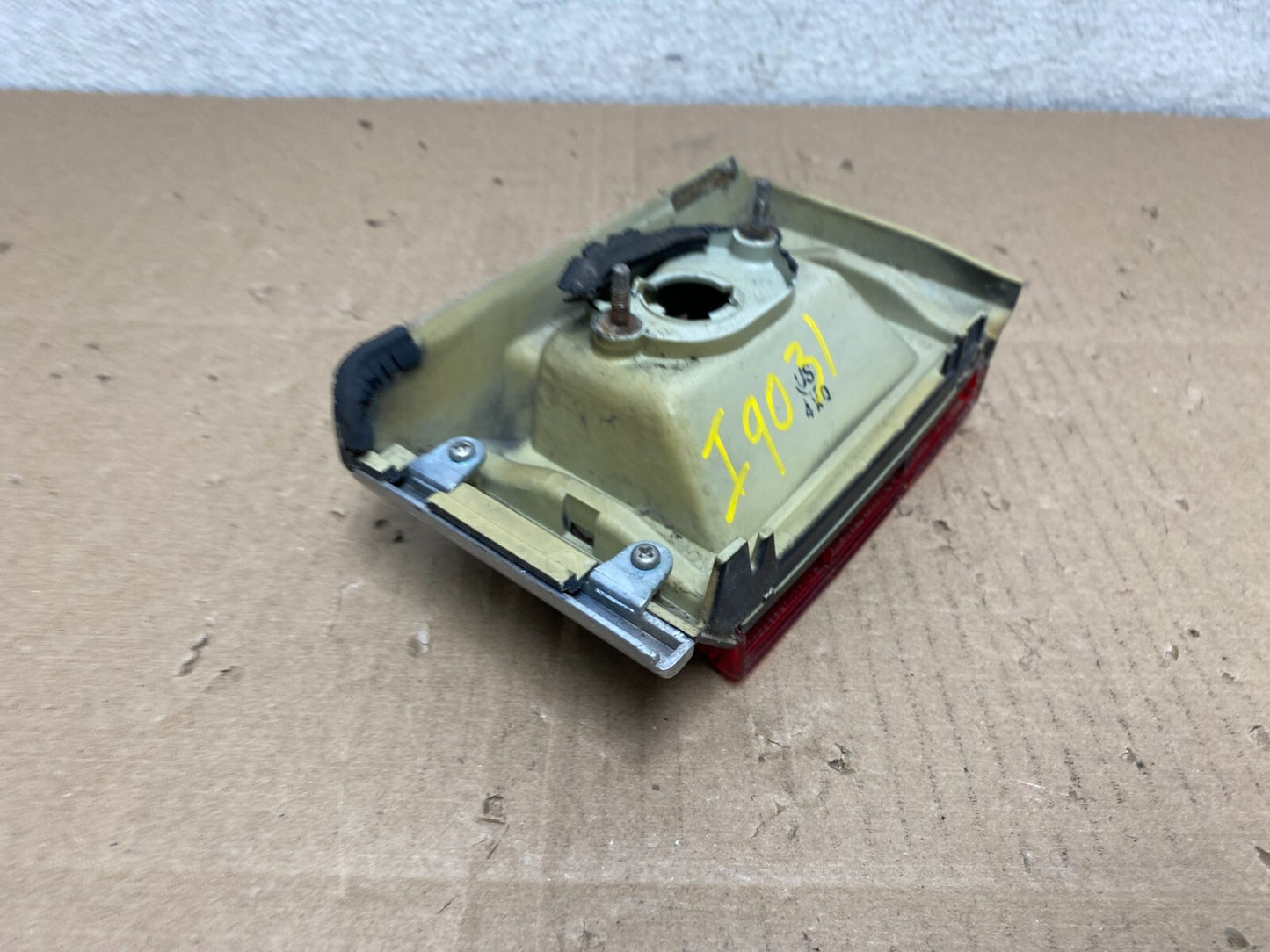 1985 to 1986 Toyota Camry Tail Light Inner Left Driver Lh Inner Oem i9031 DG5