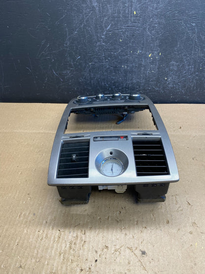 2008 to 2010 Chrysler 300 Dash Heater A/C Climate Control Radio Panel AC6744 DG3