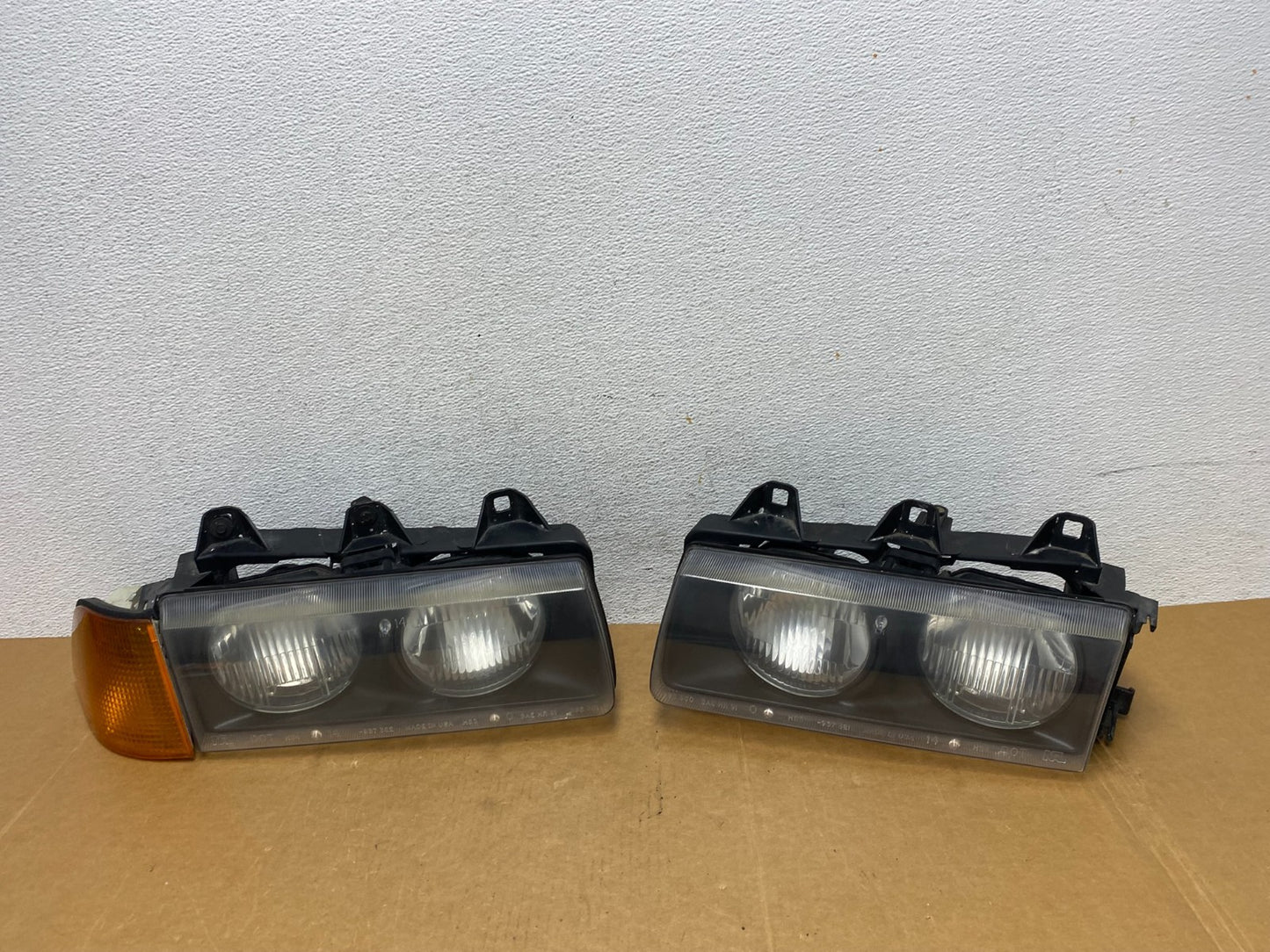 1994 to 1999 Bmw E36 318i 328i Left+Right Halogen Headlights AD8936 DW0