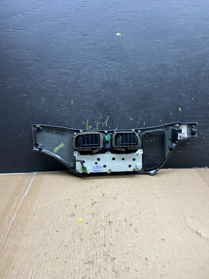 2005 to 2010 Honda Odyssey  Radio Climate Control Dash Trim Bezel AB5445 DG3