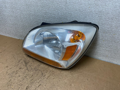 2005 to 2006 Kia Sportage Left Driver LH Halogen Headlight OEM Z9586 DW1