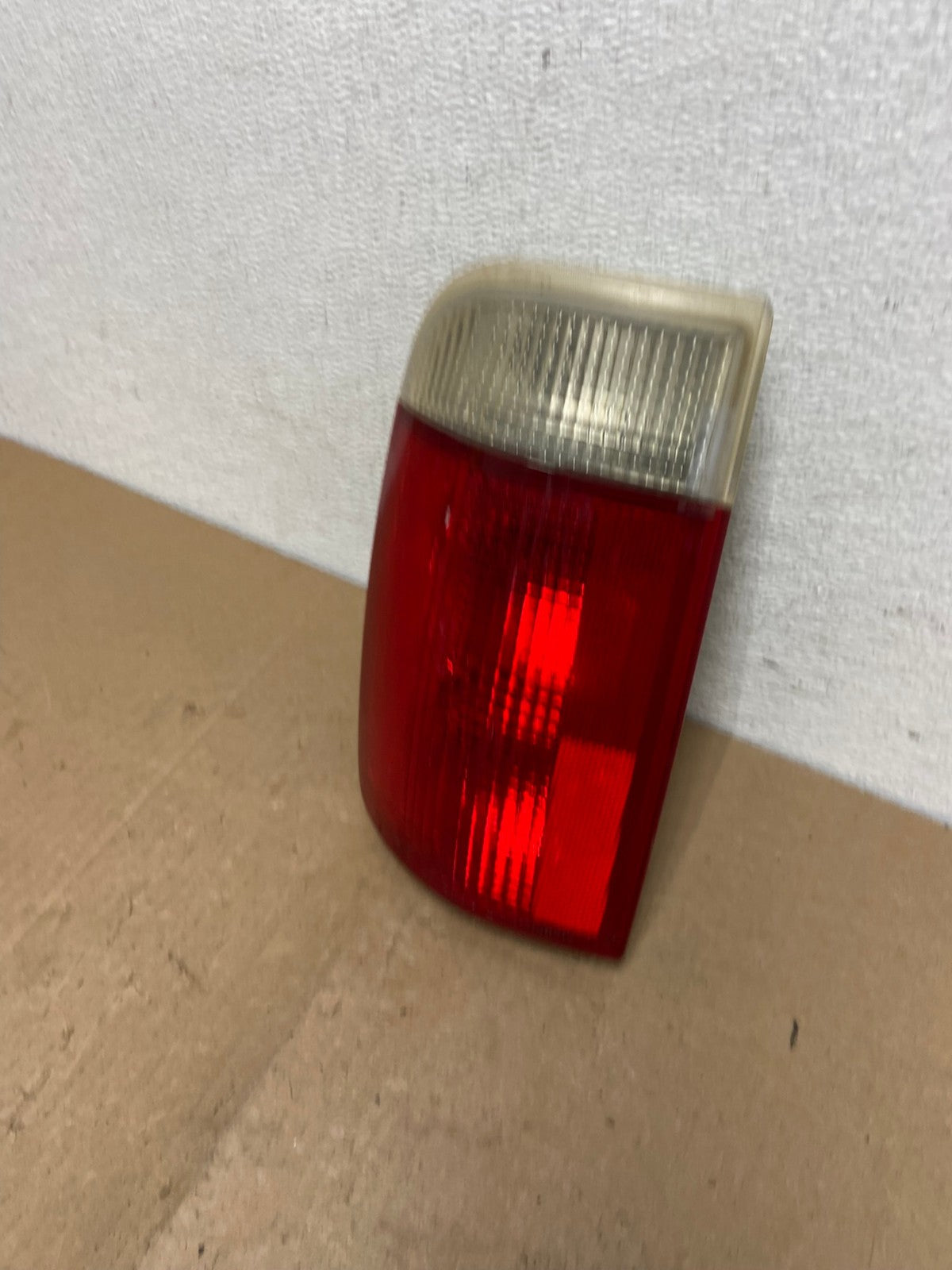 1995 2005 Chevrolet GMC Blazer S10 Right Passenger RH Tail Light AC5801 LK1