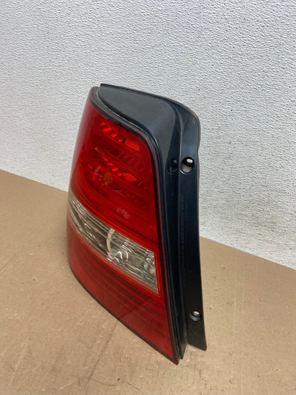2007 2008 2009 Kia Sorento Left Driver LH Side Tail Light AE6732 LK1