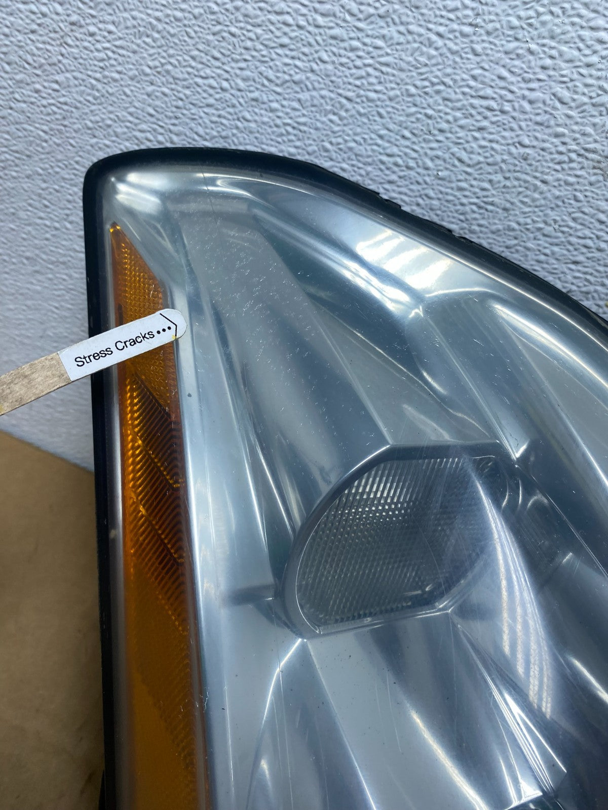 2004 2005 2006 Nissan Maxima Right Passenger Side Headlight Halogen AC7615 DW4