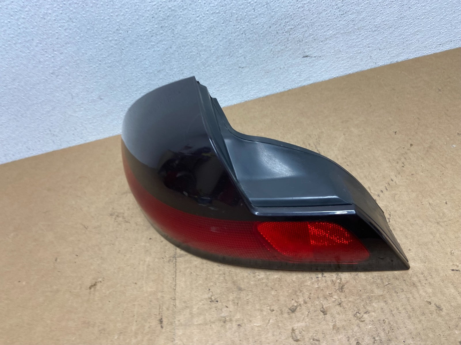 1997 to 2000 Dodge Avenger Left Driver LH Side Tail Light ac3343 DG1