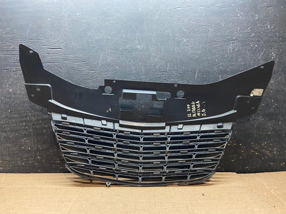2011 to 2014 Chrysler 200 Front Upper Grill Grille OEM Y9421 DG3
