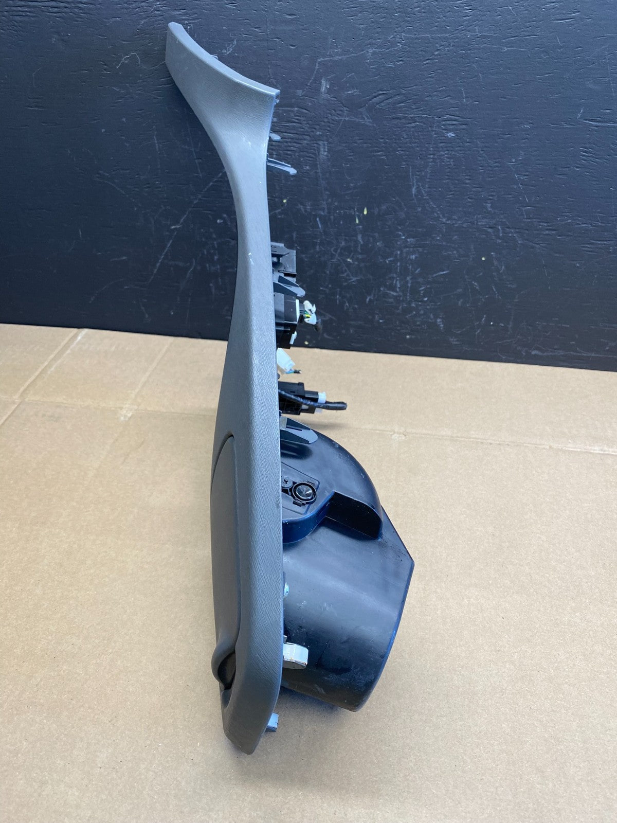 2010 to 2015 Toyota Prius 1.8L Gear Shifter Trim Panel Cover Bezel ab9160 DG2