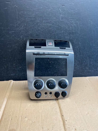 2006 to 2010 Hummer H3 Center Cosnole A/C Climate Control Radio Bezel AH5579 DW0