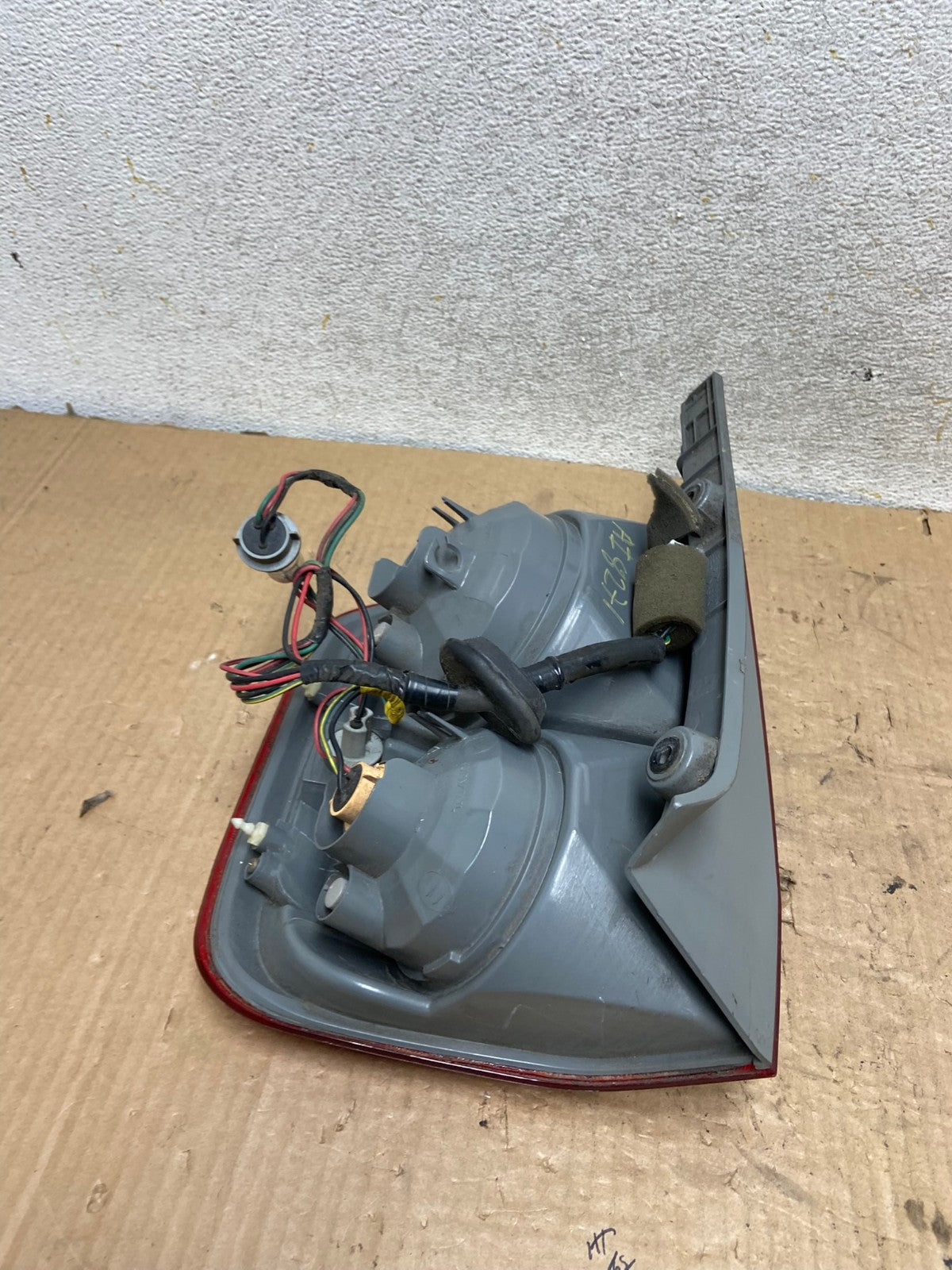 2003 2004 2005 Honda Pilot Left Driver LH Side Tail Light AI8271 LK6