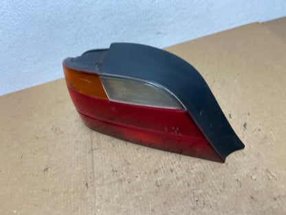 1998 to 2001 BMW E38 7-Series Left Driver LH Side Tail Light AC3333 DG1