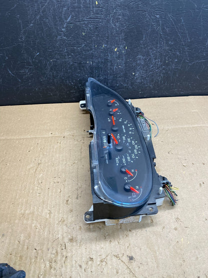 2006 Ford E350 Gauge Speedometer Cluster ac6761 DG2